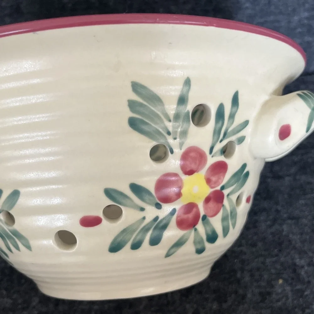 New Debco Pottery Folk Art Country Berry 8